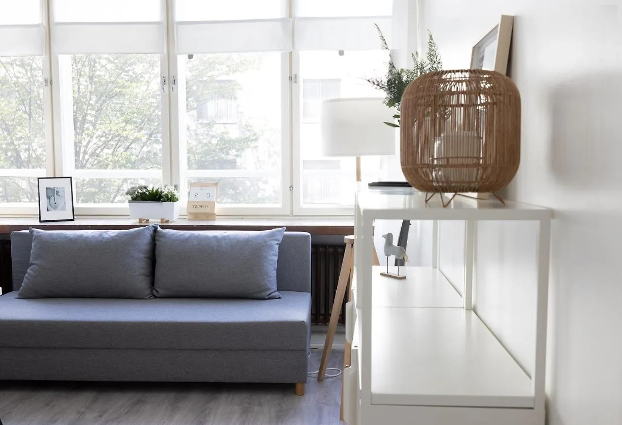 2Ndhomes Modern Studio With Great Location In Malminkatu ヘルシンキ アパート